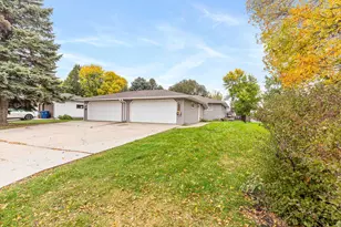 1326 35th Ave S, Moorhead, MN 56560 - Photo 1