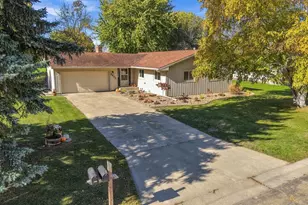 2601 Fairway Dr, Moorhead, MN 56560 - Photo 29