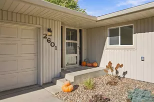2601 Fairway Dr, Moorhead, MN 56560 - Photo 3