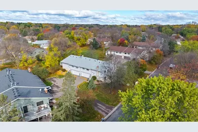 7112 Pontiac Circle, Chanhassen, MN 55317 - Photo 25