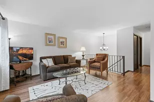 7112 Pontiac Cir, Chanhassen, MN 55317 - Photo 3