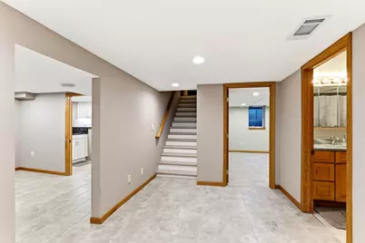 7697 Stillwater Way N, Oakdale, MN 55128 - Photo 27