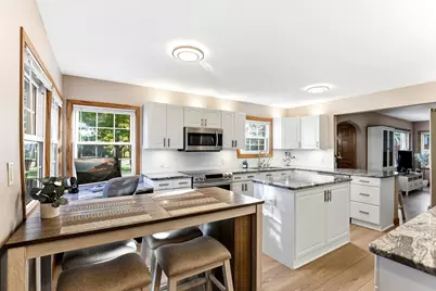 7697 Stillwater Way N, Oakdale, MN 55128 - Photo 11