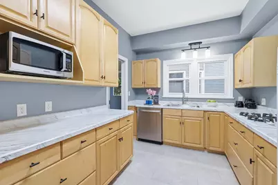 1128 Selby Avenue, Saint Paul, MN 55104 - Photo 9