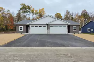 404 Norske St, Woodville, WI 54028 - Photo 1