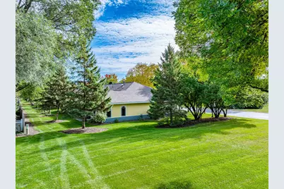 1481 Ravoux Lane, Chaska, MN 55318 - Photo 13