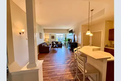 649 Old Highway 8 NW #306, New Brighton, MN 55112 - Photo 5