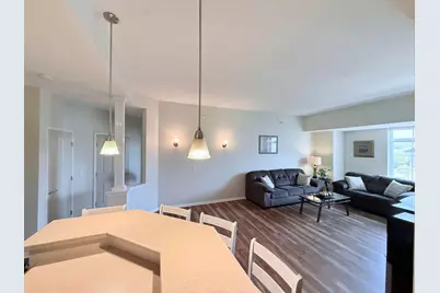 649 Old Highway 8 NW #306, New Brighton, MN 55112 - Photo 3