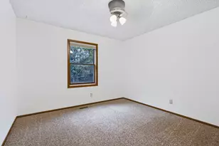 911 Grandview Dr, Hudson, WI 54016 - Photo 13