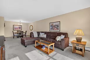 2690 Oxford St N, Roseville, MN 55113 - Photo 7
