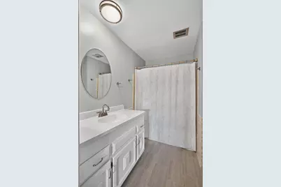 2690 Oxford Street N #219, Roseville, MN 55113 - Photo 17