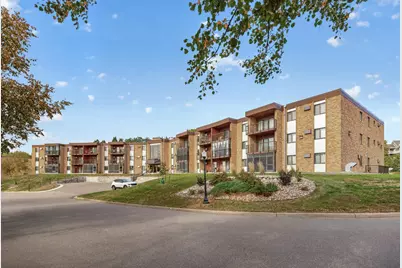 2690 Oxford Street N #219, Roseville, MN 55113 - Photo 3