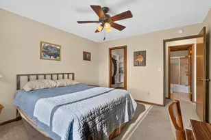 2690 Oxford St N, Roseville, MN 55113 - Photo 15