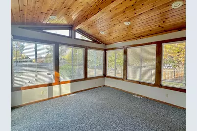 635 8th Avenue E, Shakopee, MN 55379 - Photo 7