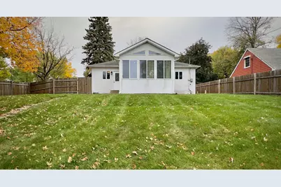 635 8th Avenue E, Shakopee, MN 55379 - Photo 5