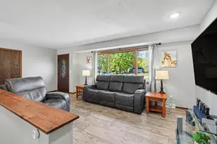6911 Faricy Ln, Prior Lake, MN 55372 - Photo 7