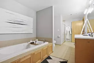 111 4th Ave N, Minneapolis, MN 55401 - Photo 11