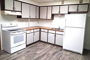 704 W Lincoln Ave, Fergus Falls, MN 56537 - Photo 9