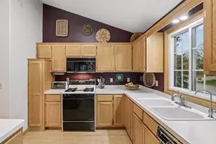 3803 Minnesota Ln N, Plymouth, MN 55446 - Photo 15