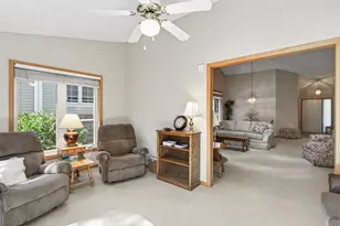 14437 Edgewood Ave, Savage, MN 55378 - Photo 15