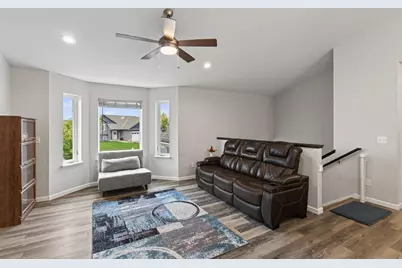1115 Mulberry Avenue NE, Montgomery, MN 56069 - Photo 9