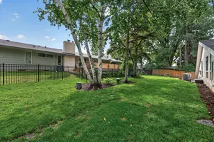 2420 Simpson St, Roseville, MN 55113 - Photo 55