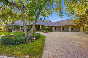 818 Mayflower Ct, Northfield, MN 55057 - Photo 1
