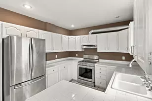 2220 Pleasant Ave, Minneapolis, MN 55404 - Photo 15