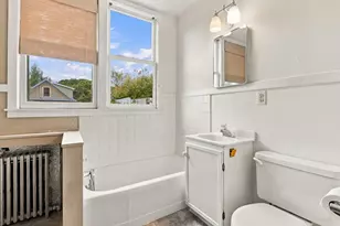 2220 Pleasant Ave, Minneapolis, MN 55404 - Photo 19
