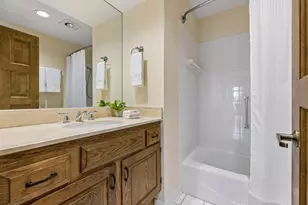 1201 Yale Pl, Minneapolis, MN 55403 - Photo 31