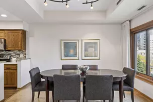 1201 Yale Pl, Minneapolis, MN 55403 - Photo 5