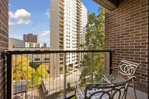 1201 Yale Pl, Minneapolis, MN 55403 - Photo 21