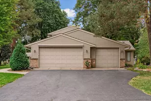 1445 Ranier Ln N, Plymouth, MN 55447 - Photo 7