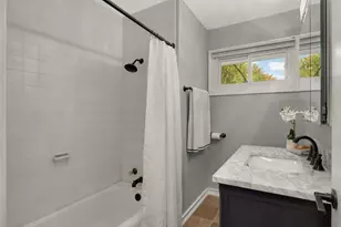 8531 Aldrich Ave S, Bloomington, MN 55420 - Photo 13