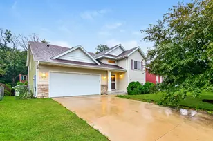 1054 Falcon Rd SE, Rochester, MN 55904 - Photo 1
