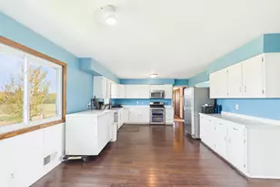1818 Sherwood St, Mora, MN 55051 - Photo 27