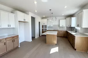 653 Sierra Pkwy, Waconia, MN 55387 - Photo 3
