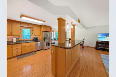2725 Scott Avenue N, Golden Valley, MN 55422 - Photo 9