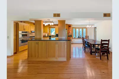 2725 Scott Avenue N, Golden Valley, MN 55422 - Photo 11