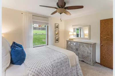 116 Meadow Circle N, Burnsville, MN 55337 - Photo 11