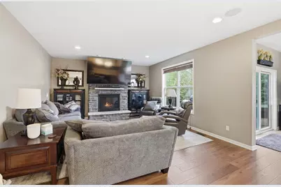 580 Eastgate Parkway, Mahtomedi, MN 55115 - Photo 21