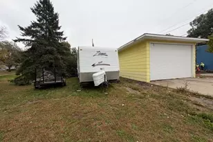 1604 N 2nd St, Mankato, MN 56001 - Photo 9