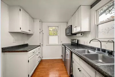 2745 Hampshire Avenue S, Saint Louis Park, MN 55426 - Photo 9