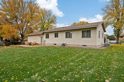 1085 Robert Place SW, Owatonna, MN 55060 - Photo 31