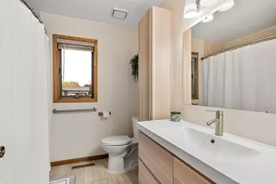 1085 Robert Place SW, Owatonna, MN 55060 - Photo 17