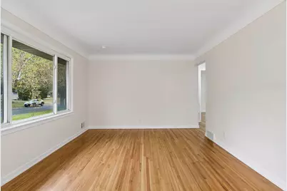 740 24th Avenue N, South Saint Paul, MN 55075 - Photo 7