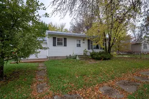 216 1st Ave E, Halstad, MN 56548 - Photo 1