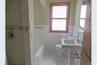 2513 Saint Anthony Boulevard, Saint Anthony, MN 55418 - Photo 11