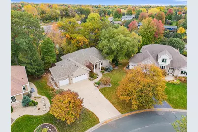 542 Majestic Oaks Court, Eagan, MN 55123 - Photo 3
