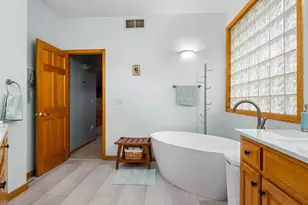 542 Majestic Oaks Ct, Eagan, MN 55123 - Photo 23